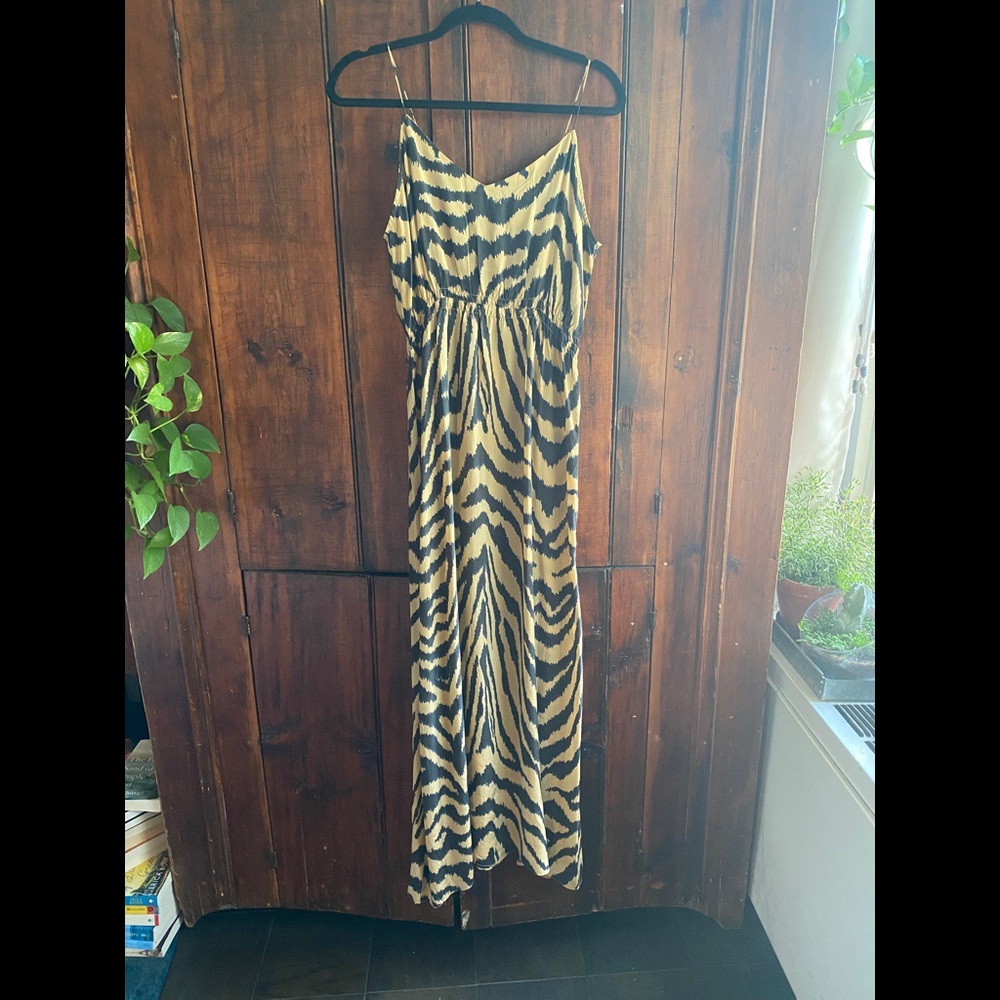 Vix Paula Hermanny Cape Karine Long Dress - Picture 2 of 8